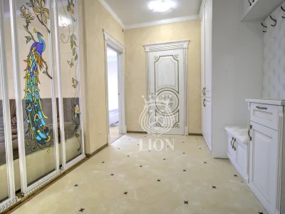 3-к квартира 130 м² 7/10 эт., Победы — миниатюра 16