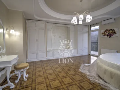 3-к квартира 130 м² 7/10 эт., Победы — миниатюра 17