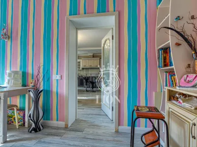 3-к квартира 110 м² 11/14 эт., Школьная — миниатюра 10