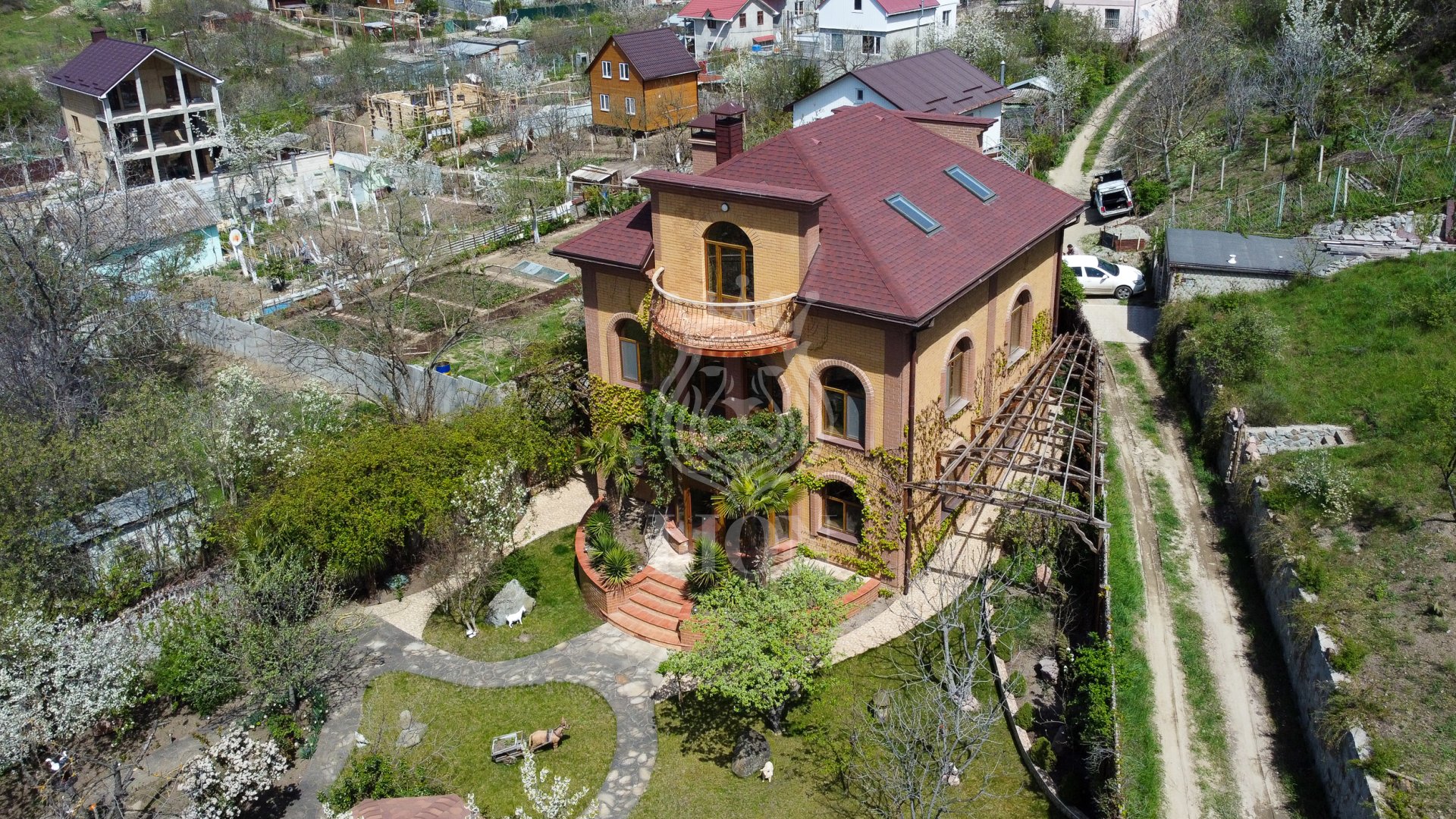 Дом 265.7 м² на 7.3 сот., Алушта — фото 2