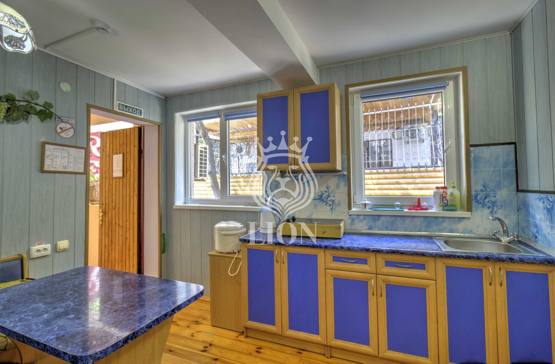 Коммерческая 550 м², Алушта — фото 118