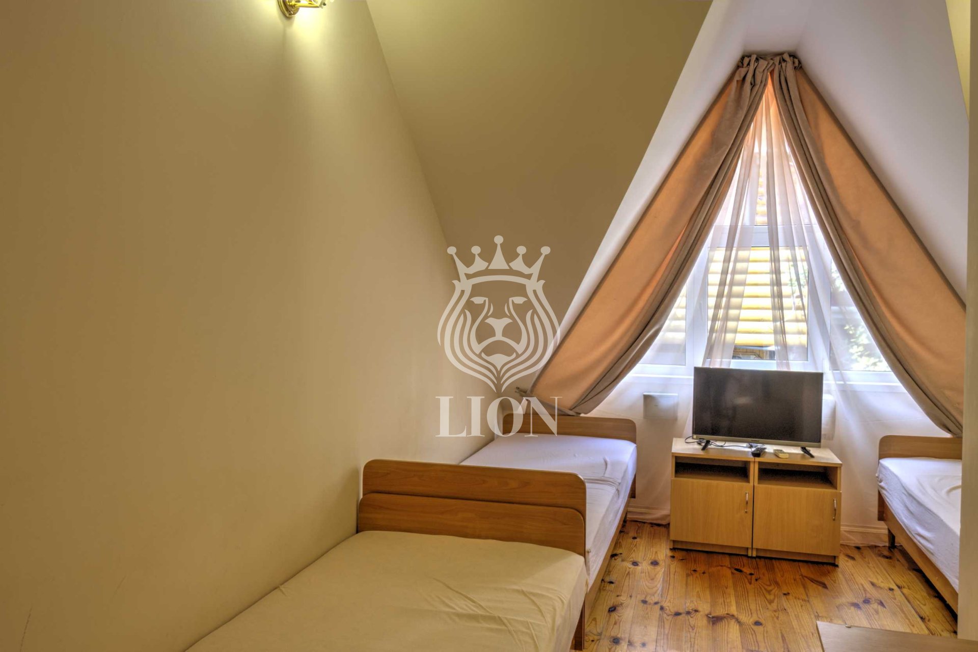 Коммерческая 550 м², Алушта — фото 121