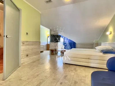 Коммерческая 880 м², Утёс — миниатюра 41