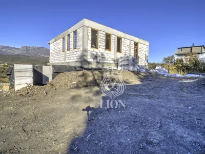 Дом 191.3 м² на 4 сот., Алушта — миниатюра 3