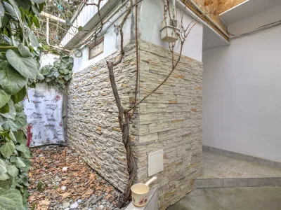 2-к квартира 57 м² 1/2 эт., Пуцатова