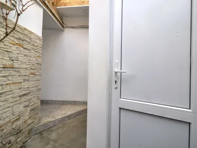 2-к квартира 57 м² 1/2 эт., Пуцатова — миниатюра 2