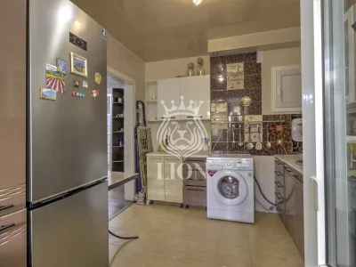 3-к квартира 68.7 м² 3/9 эт., Ялтинская — миниатюра 8