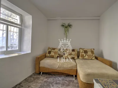 1-к квартира 16.3 м² 1/2 эт., Краснофлотский пер. — миниатюра 5