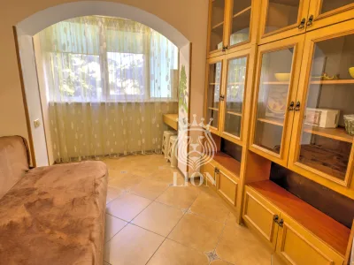 3-к квартира 65 м² 3/5 эт., Октябрьская — миниатюра 8