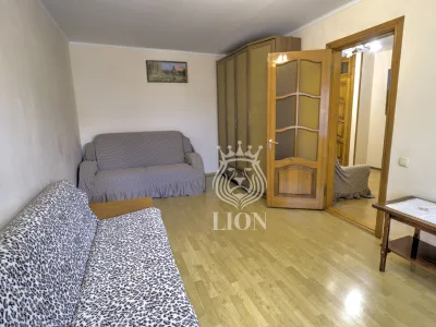 3-к квартира 65 м² 3/5 эт., Октябрьская — миниатюра 11