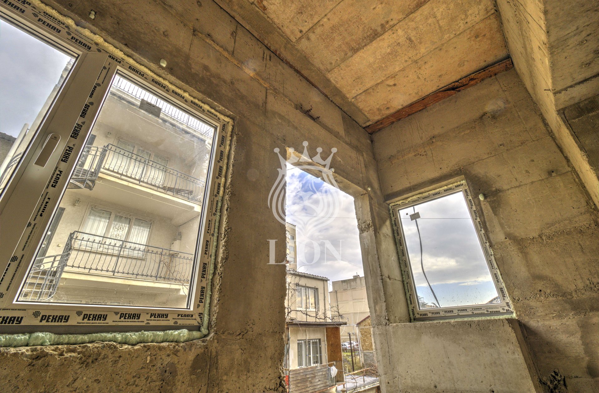 Гараж 62.8 м², Алушта — фото 12